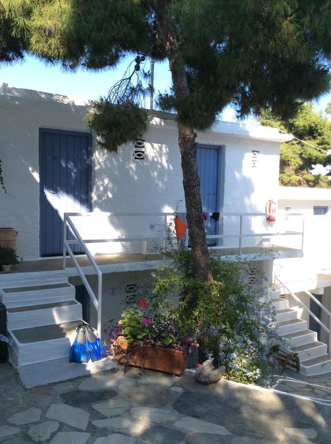 Rosys Little Village Skála Екстериор снимка