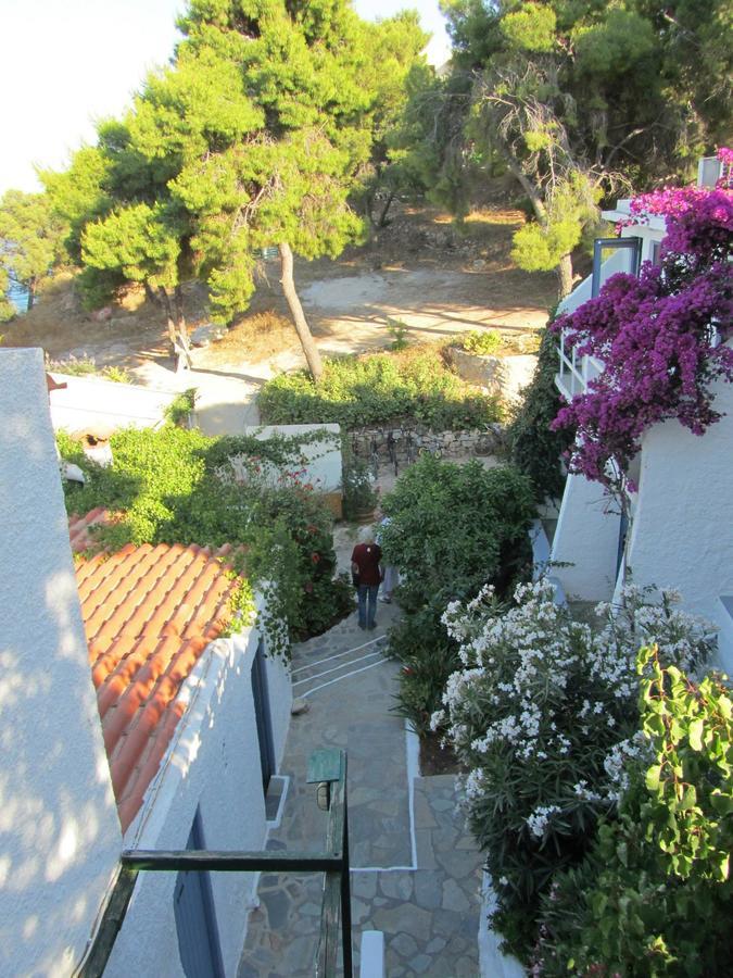 Rosys Little Village Skála Екстериор снимка